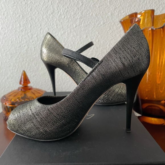 Giuseppe Zanotti Pewter Peep Toe Heels - Picture 9 of 13